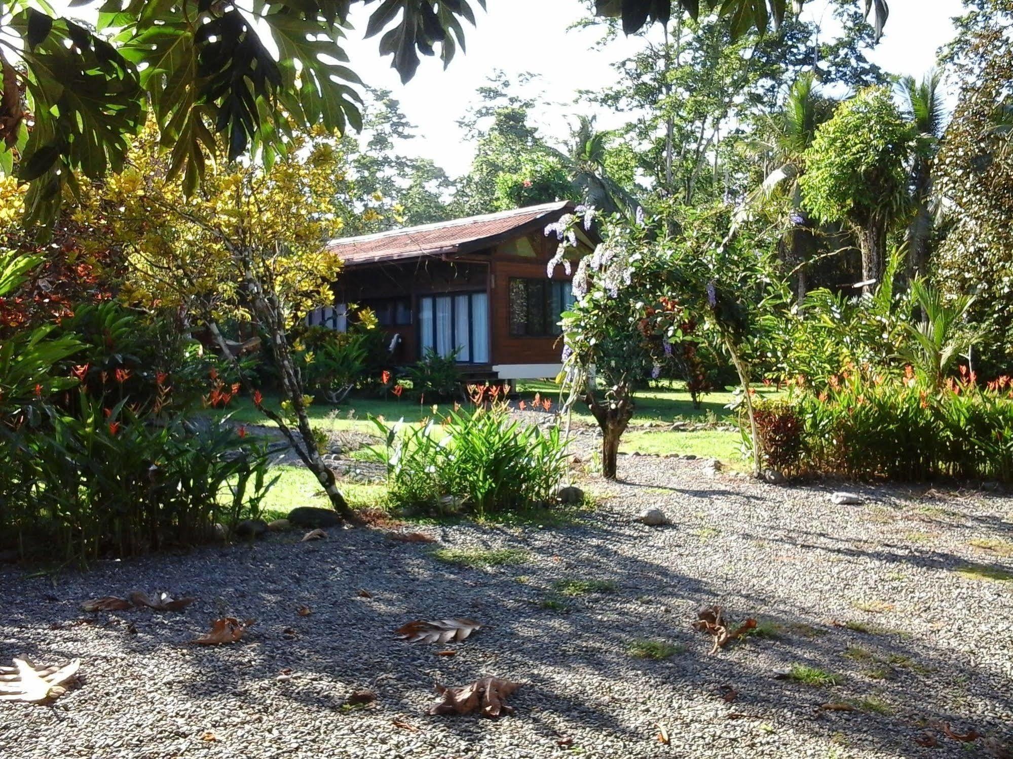 Kenaki Lodge Puerto Viejo de Talamanca Экстерьер фото